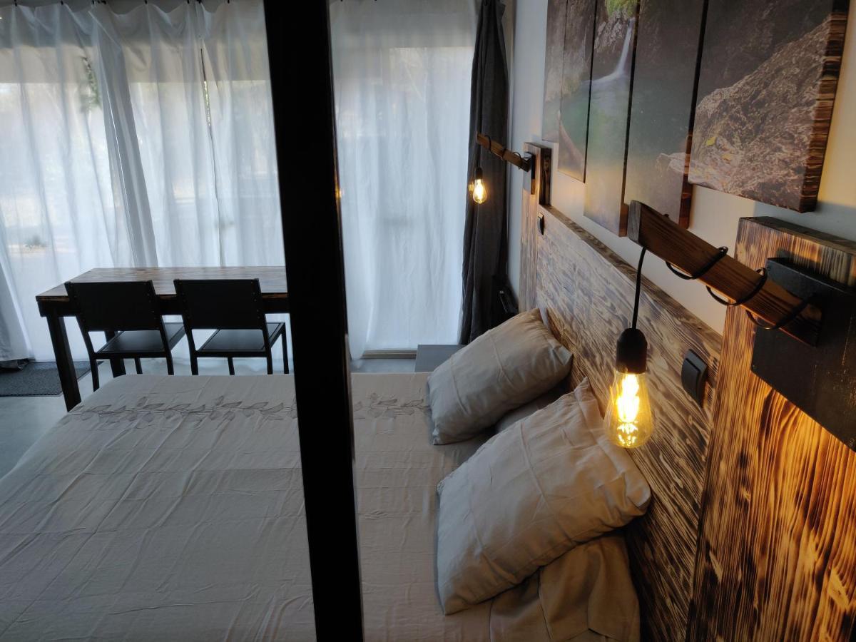 Les Terrasses De Valensole Bed & Breakfast Екстериор снимка