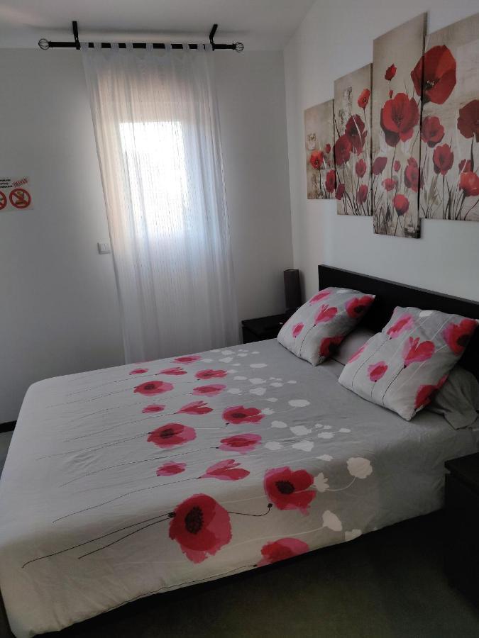 Les Terrasses De Valensole Bed & Breakfast Екстериор снимка