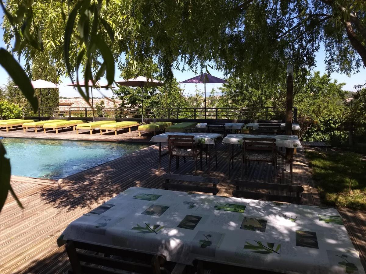 Les Terrasses De Valensole Bed & Breakfast Екстериор снимка