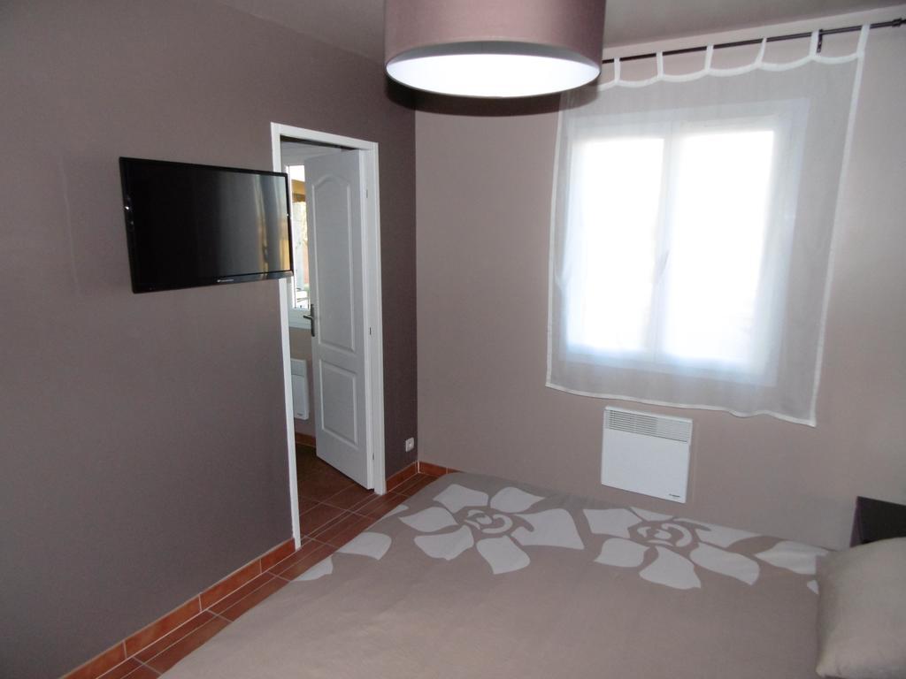 Les Terrasses De Valensole Bed & Breakfast Стая снимка