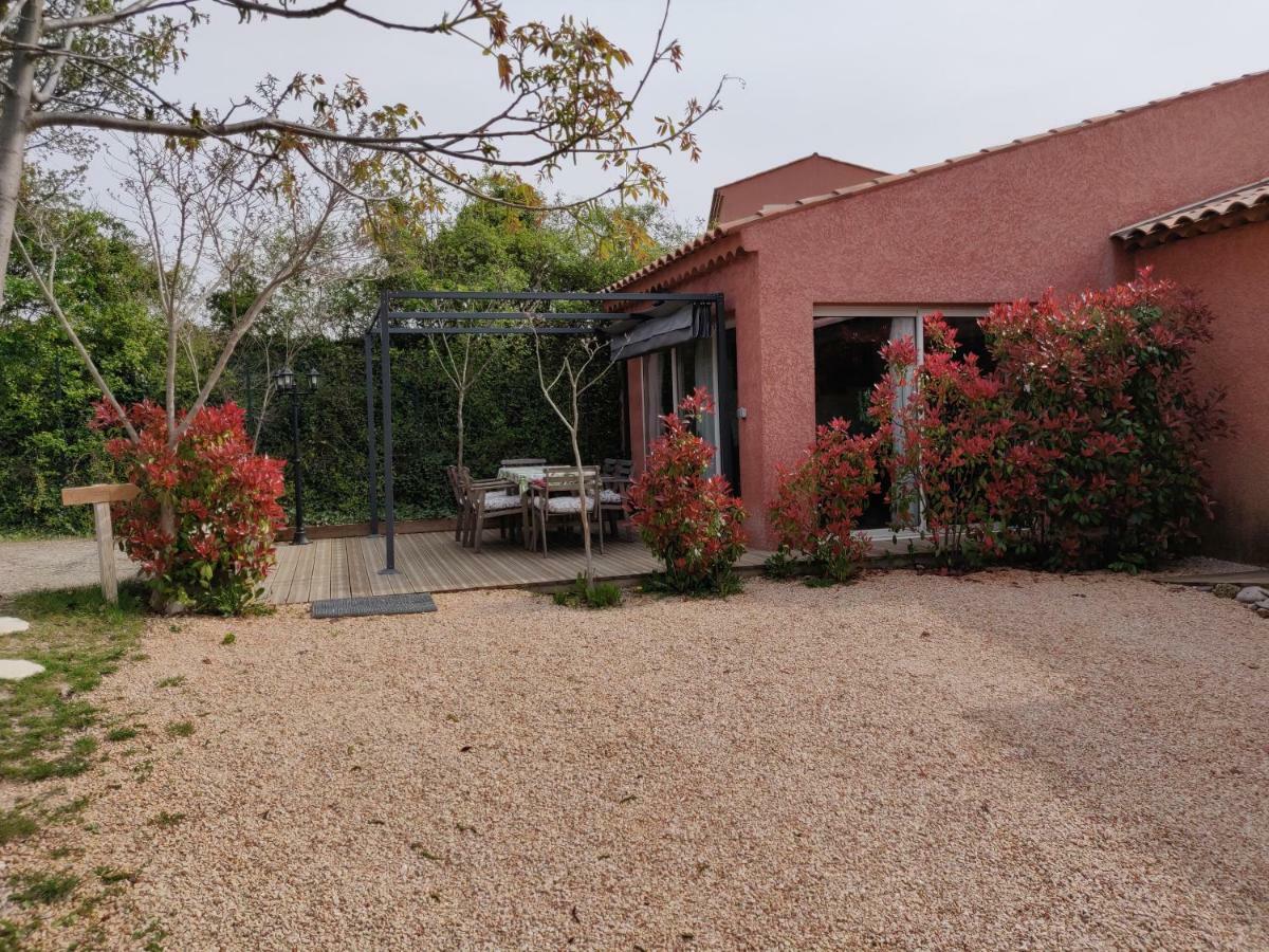 Les Terrasses De Valensole Bed & Breakfast Екстериор снимка